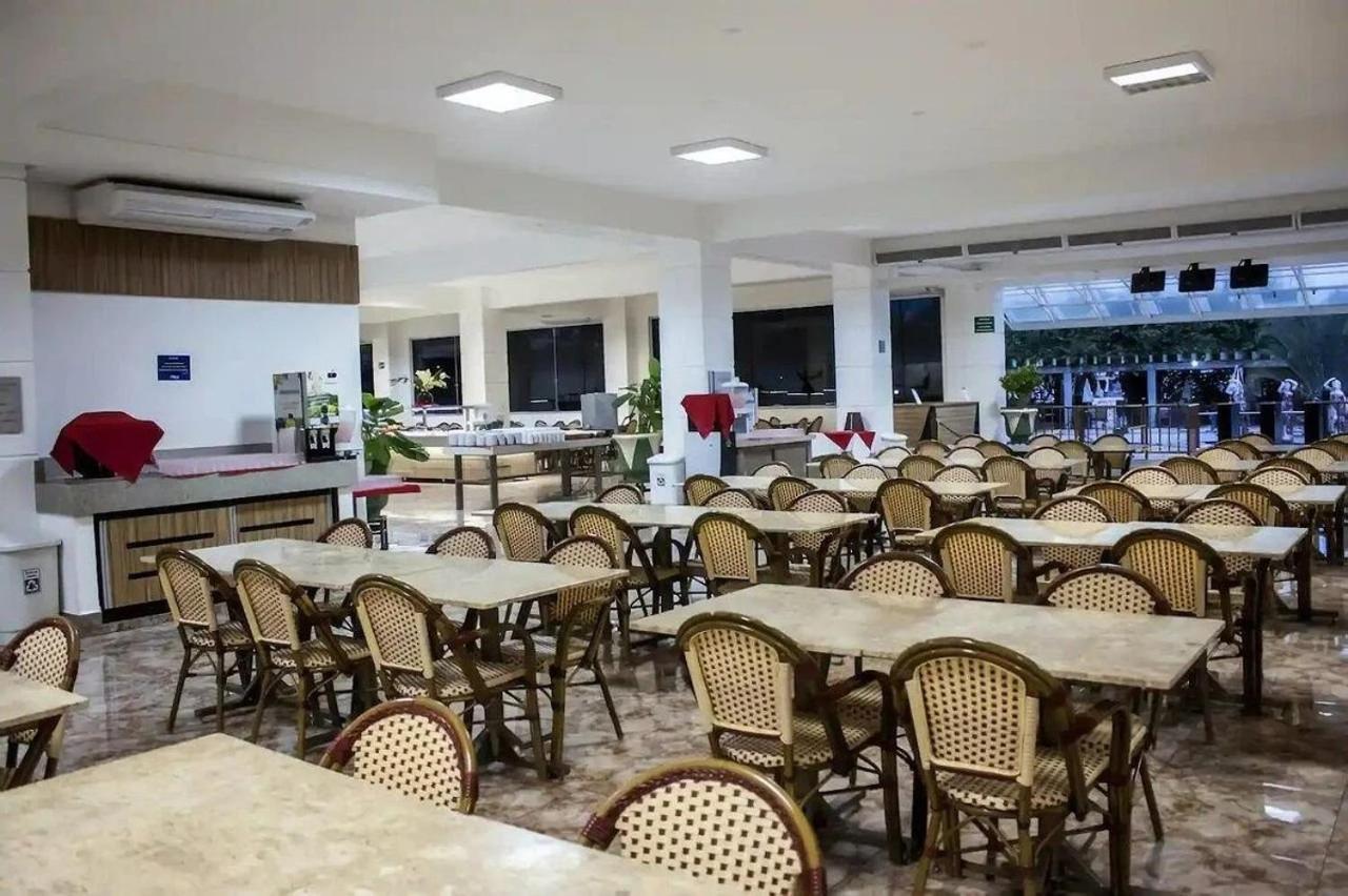 Apartamento com Parque Aquático Sensacional Caldas Novas Exterior foto